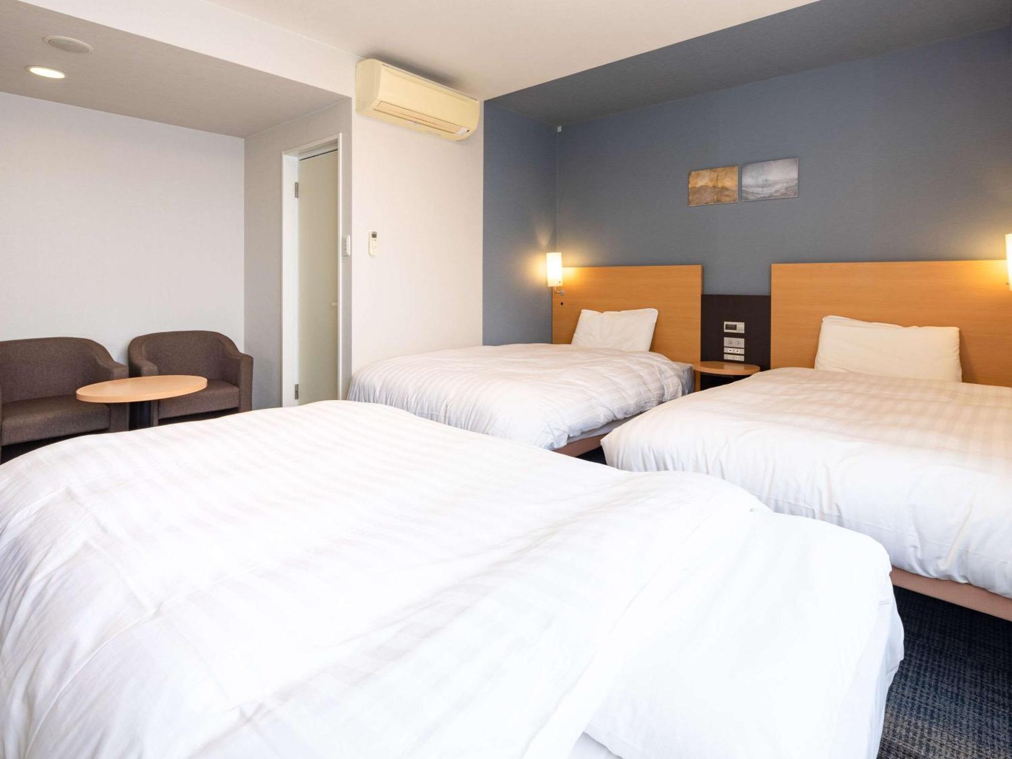 Comfort Hotel Хиконе Экстерьер фото