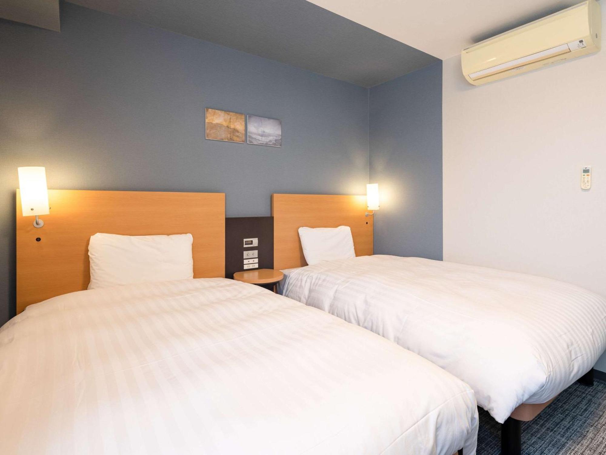 Comfort Hotel Хиконе Экстерьер фото